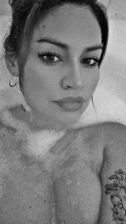 OnlyFans cuenta sallycanwait header 2