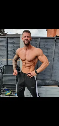 OnlyFans cuenta tc-xxx header 2