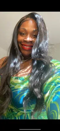 OnlyFans account  muffinnaturrallythicc avatar 1