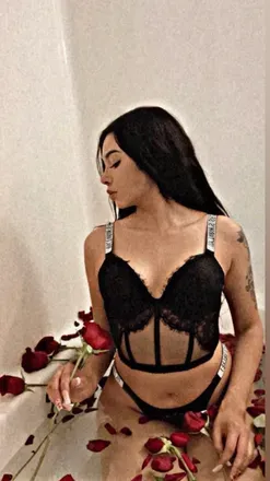 OnlyFans cuenta kennii avatar 1