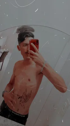 OnlyFans account  ryanzy header 2