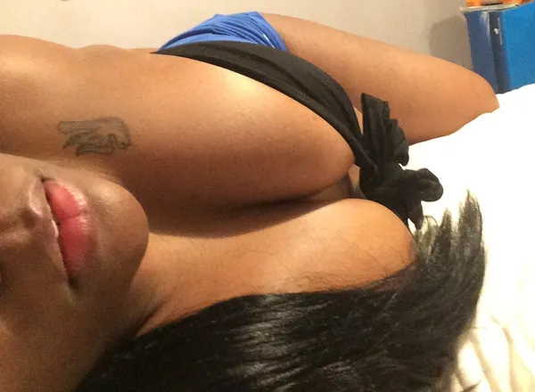 OnlyFans cuenta moxyjade header 1