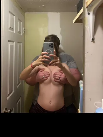 OnlyFans cuenta caseyloves00 header 2