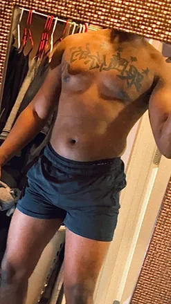 OnlyFans cuenta kari_kummer header 2