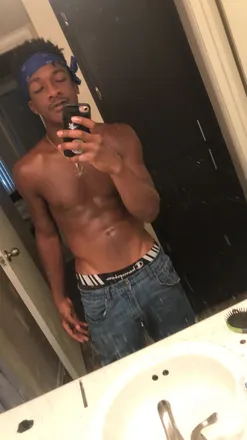 OnlyFans cuenta ty_the_guy03 header 2