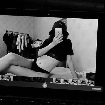 OnlyFans account  kariiiiiiiiii header 2