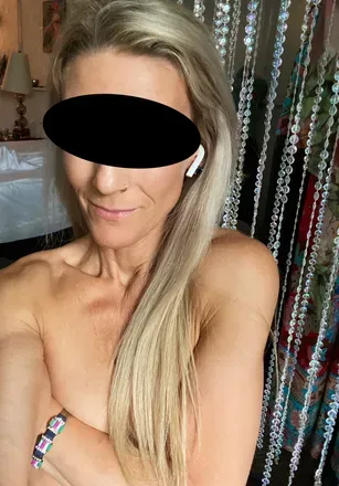 OnlyFans cuenta kinkyyogateacher avatar 1