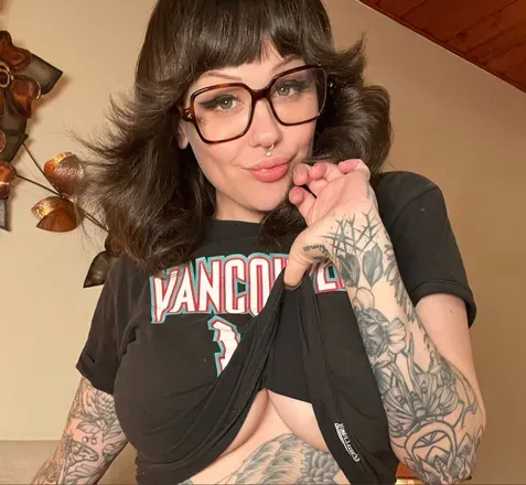 OnlyFans of lorettalichter