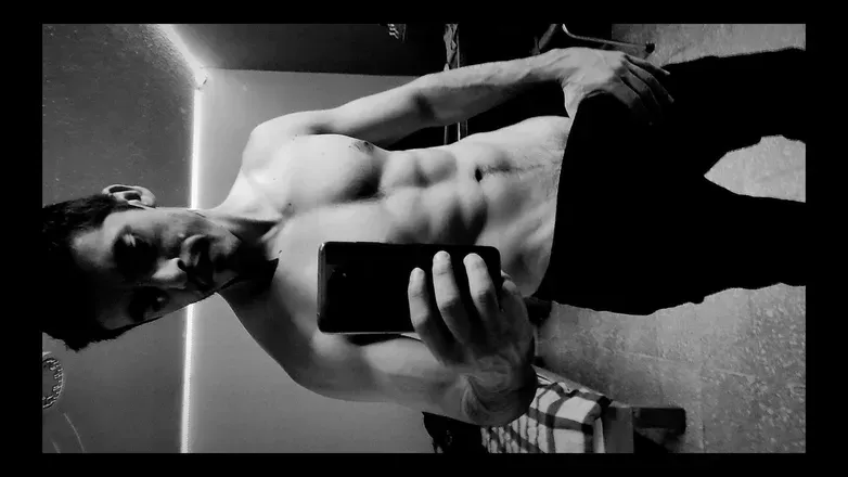OnlyFans cuenta eddysaguez header 2