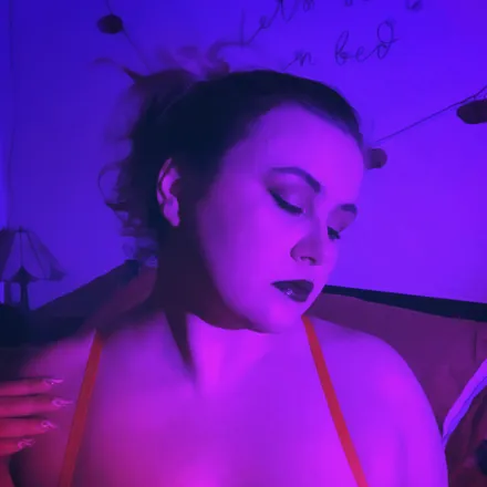 OnlyFans cuenta vavavoomvicky header 2