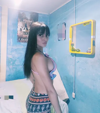 OnlyFans cuenta minnieyari23 header 2