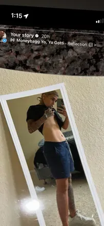 OnlyFans account  younglo_najm header 2