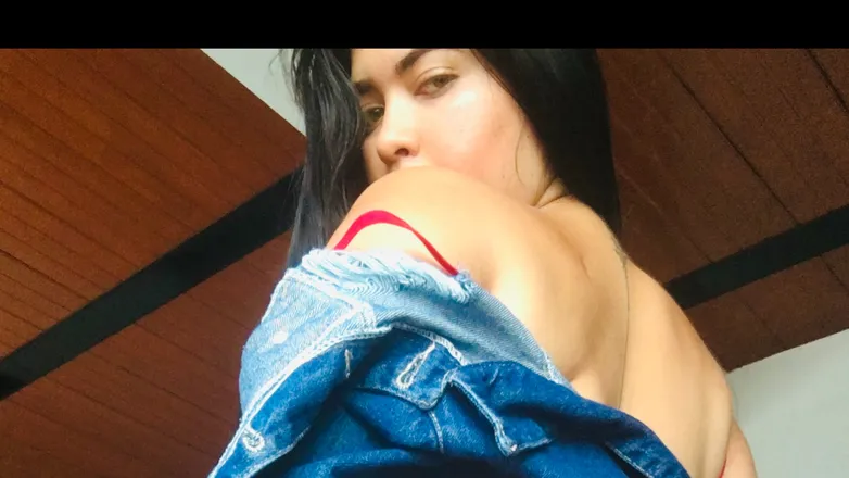 OnlyFans cuenta suri_gonzalez header 2