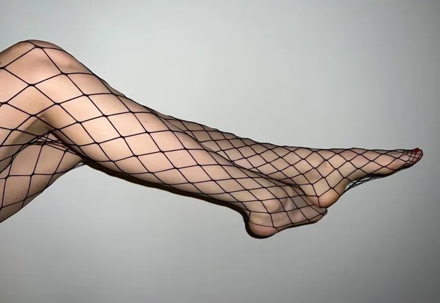 OnlyFans cuenta star-feet header 2