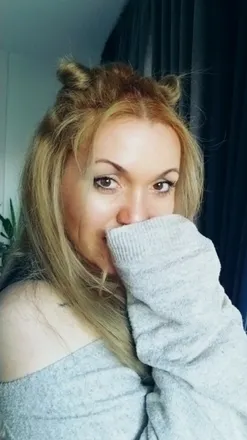 OnlyFans cuenta ali0105 header 2
