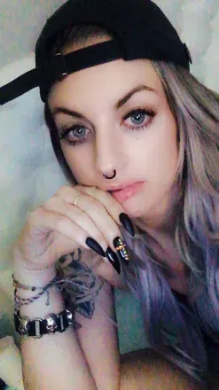 OnlyFans account  giveittothemaxxx avatar 1