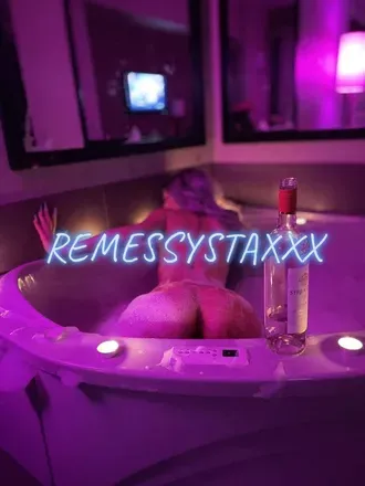OnlyFans cuenta remessystaxxx header 2