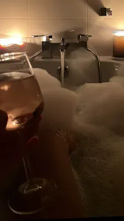 OnlyFans cuenta blondebryony header 2