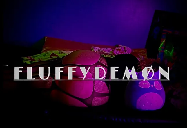 OnlyFans cuenta fluffydemonxoxo header 2