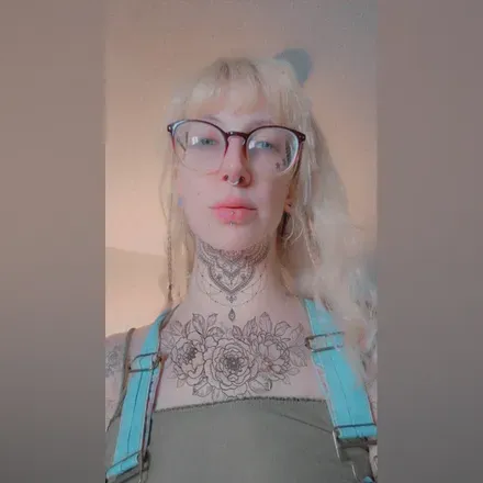 OnlyFans account  a_viviannaivory avatar 1