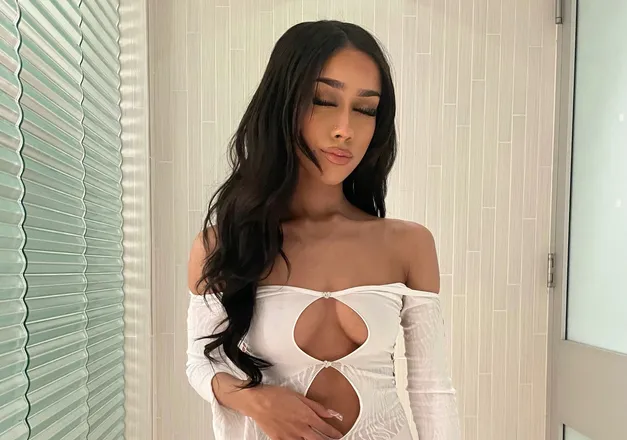 OnlyFans cuenta saintsolange header 2