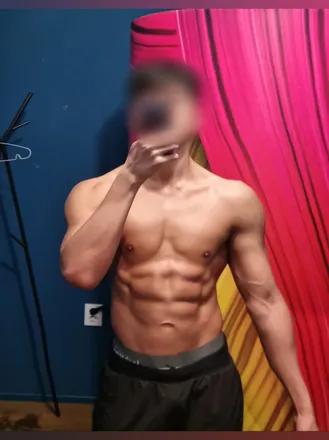 OnlyFans account  bat_k avatar 1