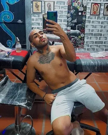 OnlyFans cuenta ender_24 header 2