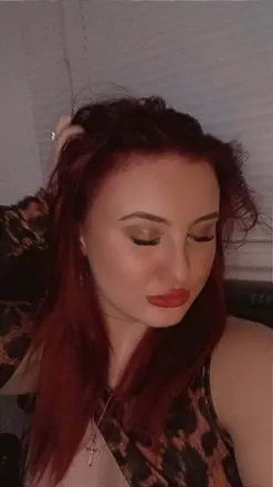 OnlyFans cuenta phoenix_flame2025 header 2
