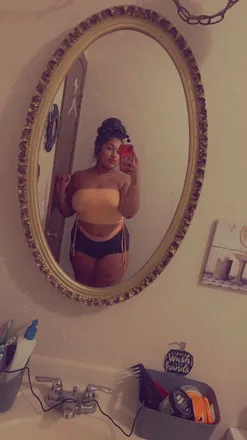 OnlyFans account  karmababygirl00 header 2