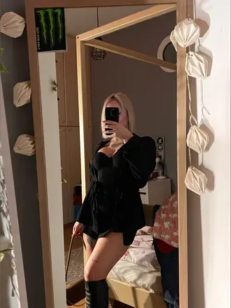 OnlyFans cuenta crystalhoney22 header 2