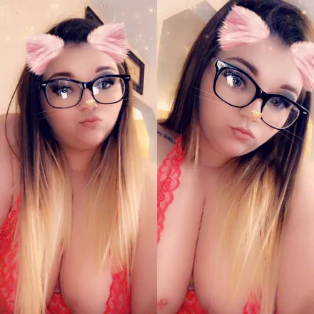 OnlyFans account  reddrosie23 header 2