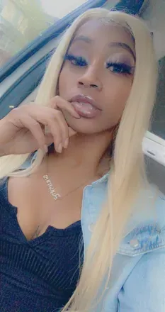 OnlyFans cuenta monaatheentertainer avatar 1