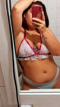 OnlyFans account  lessie96 avatar 1