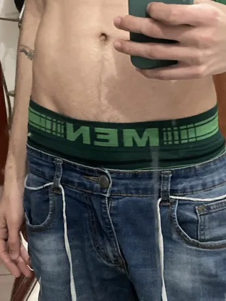 OnlyFans cuenta litllebboy_m header 2