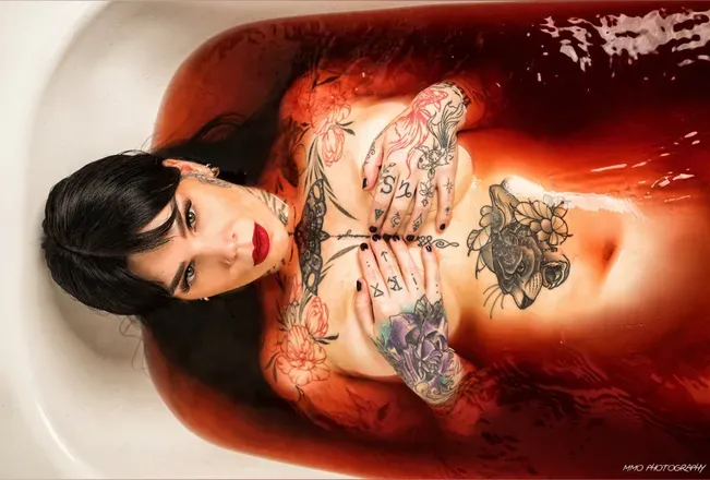 OnlyFans account  julewinter header 2