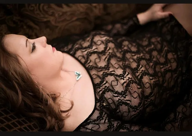 OnlyFans cuenta queenxtina1 header 2