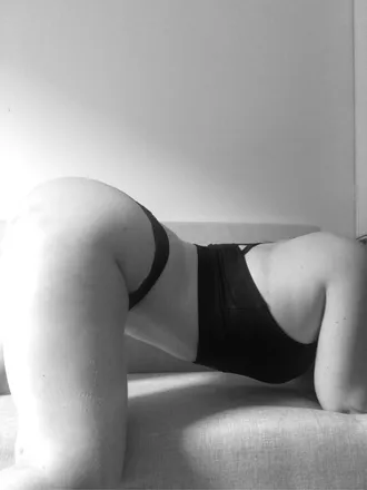 OnlyFans cuenta hustlerqueen header 2