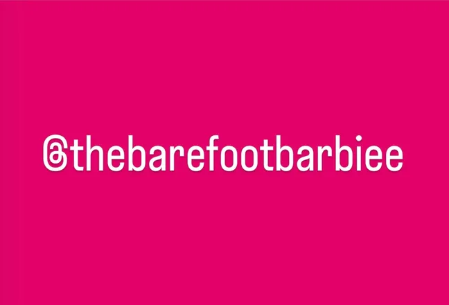 OnlyFans cuenta thebarefootbarbiee header 2