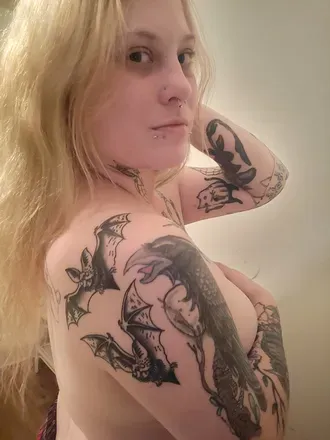 OnlyFans cuenta lilykatze avatar 1
