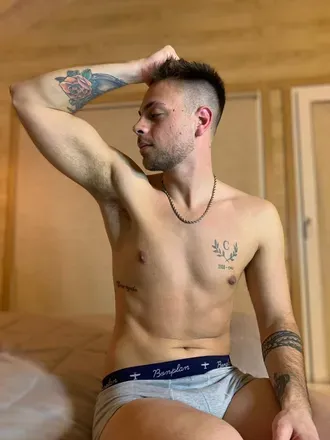 OnlyFans cuenta olivertejas avatar 1