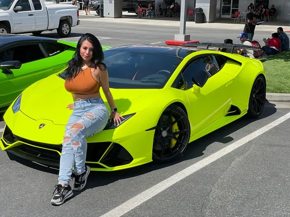OnlyFans cuenta montsehappii_oc header 2