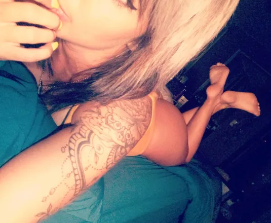 OnlyFans cuenta ladyj_69 header 2