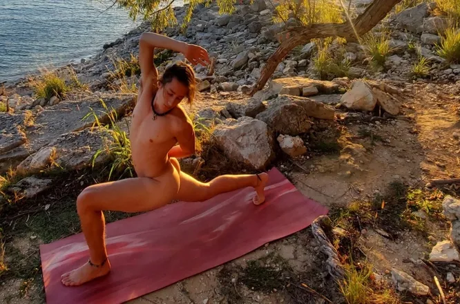 OnlyFans cuenta jaysyogaclasses header 2