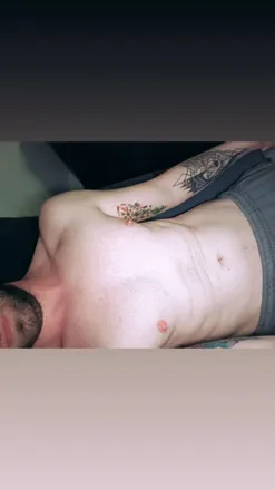 OnlyFans cuenta zepitzurinxx header 2