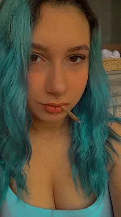 OnlyFans account  bluhairedchick avatar 1