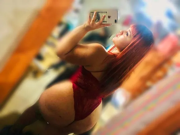 OnlyFans cuenta taliasex32 header 2