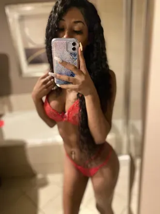 OnlyFans cuenta queentinny23 header 2