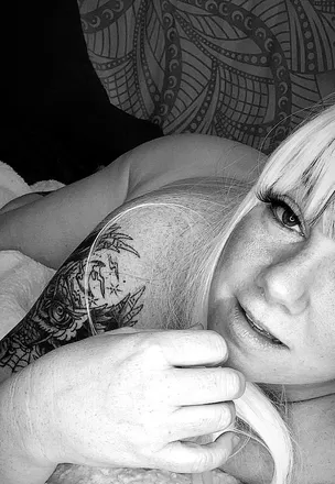 OnlyFans cuenta msamberbates1977 header 2