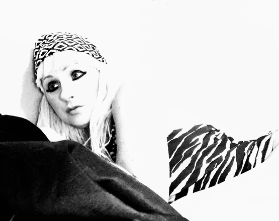 OnlyFans cuenta fendileigh header 2