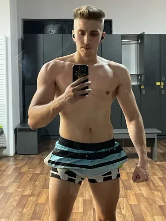 OnlyFans cuenta vincenzo.vyn avatar 1